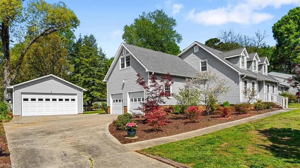 Stick/Site Built at 4617 Riverview Drive, Trinity NC 27370, Trinity, photo 4 of 50