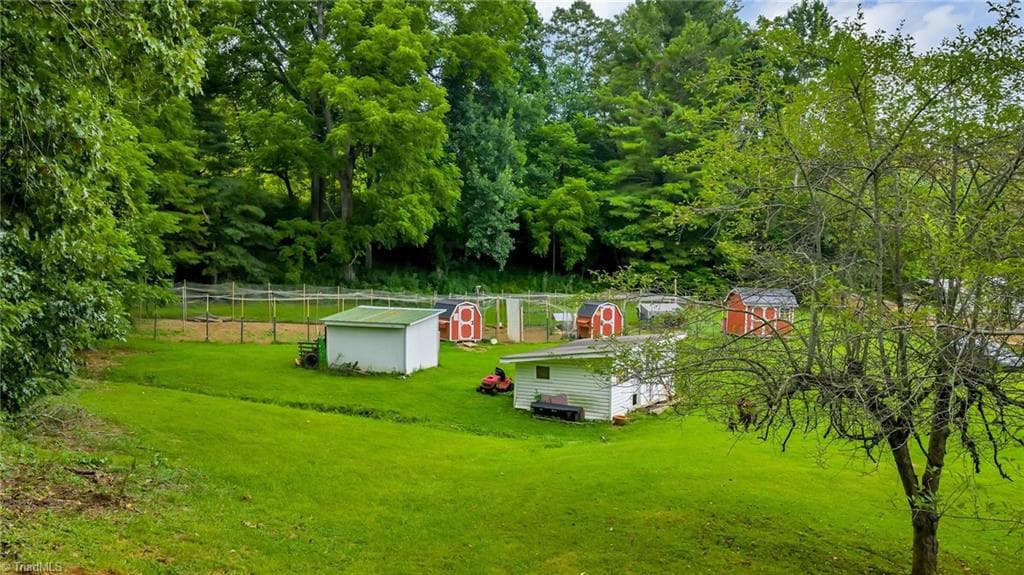 Stick/Site Built at 2351 US Highway 221, Jefferson NC 28640, photo 5 of 48