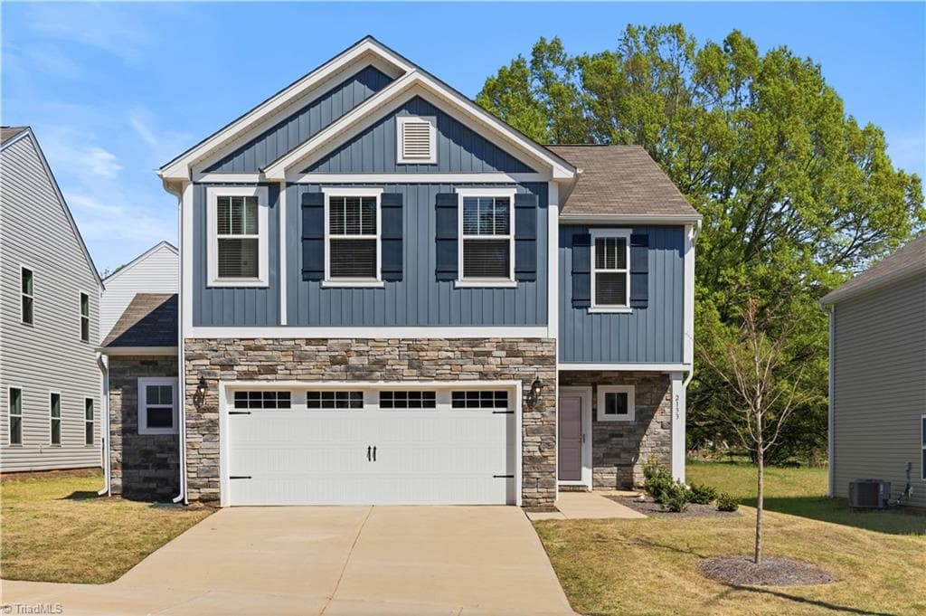 2133 Gatehouse Knoll Drive, Winston-Salem NC 27127