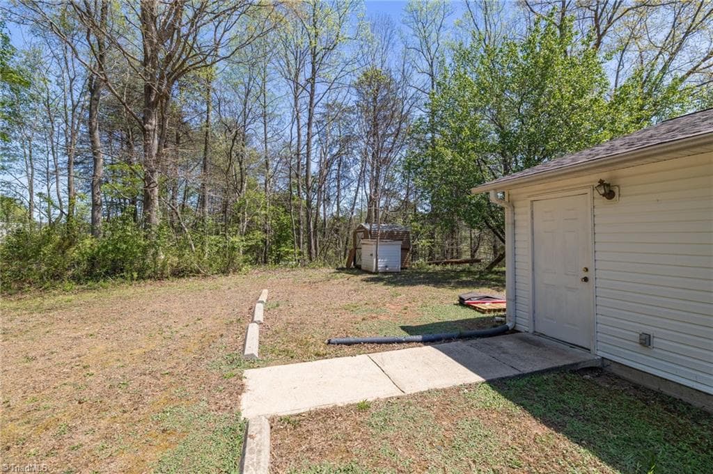 Remarks at 121 Ellis Road, Mayodan NC 27027, photo 22 of 27