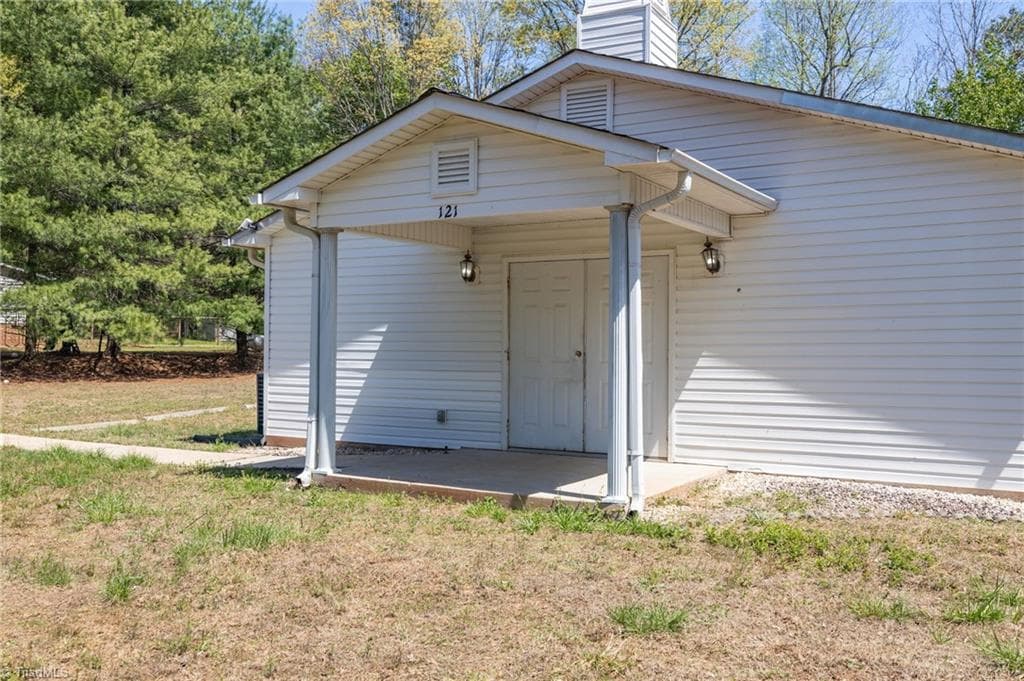 Remarks at 121 Ellis Road, Mayodan NC 27027, photo 5 of 27