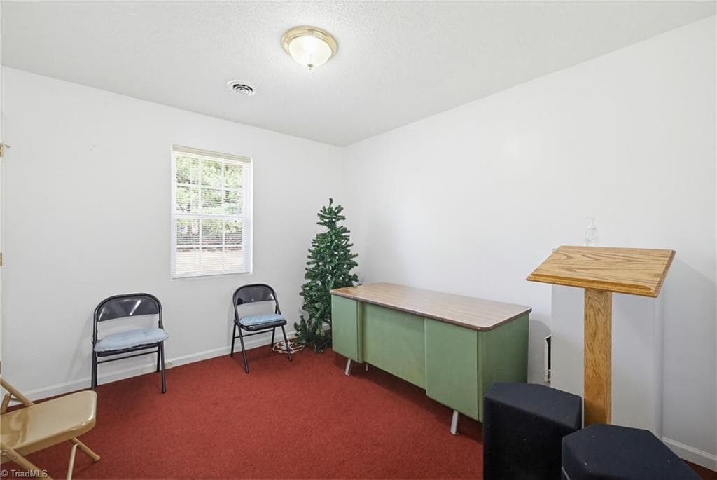 Remarks at 121 Ellis Road, Mayodan NC 27027, photo 10 of 27