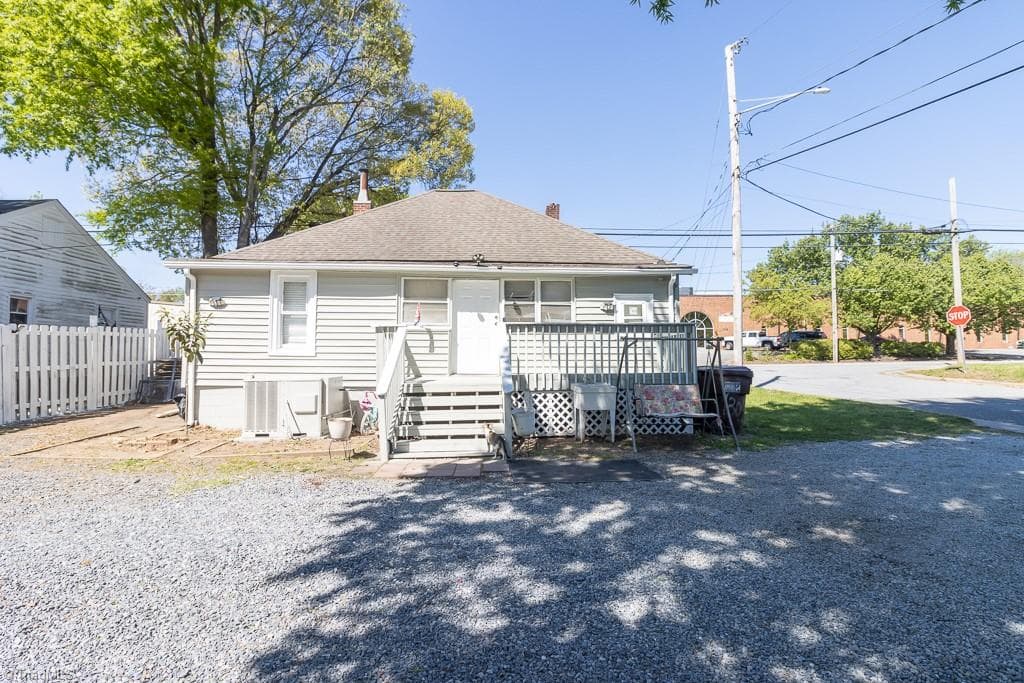 Stick/Site Built at 1301 W Green Drive, High Point NC 27260, photo 4 of 27