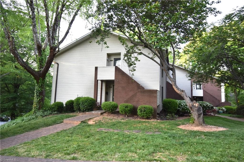 Stick/Site Built at 129 Forest View Drive, Winston-Salem NC 27104, photo 24 of 25