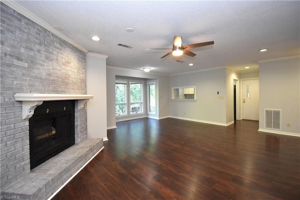 Stick/Site Built at 129 Forest View Drive, Winston-Salem NC 27104, photo 4 of 25