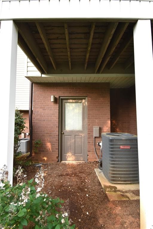 Stick/Site Built at 129 Forest View Drive, Winston-Salem NC 27104, photo 21 of 25