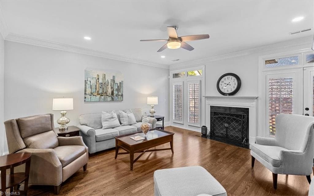 Stick/Site Built at 8 Blakeney Place, Greensboro NC 27408, photo 9 of 50