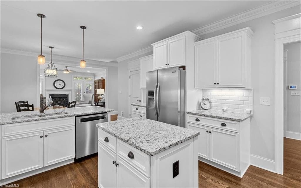 Stick/Site Built at 8 Blakeney Place, Greensboro NC 27408, photo 14 of 50