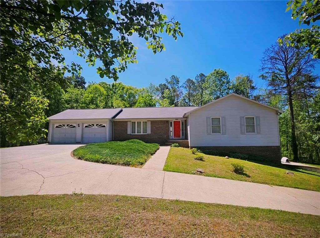 1495 Devaux Road, Rural Hall NC 27045