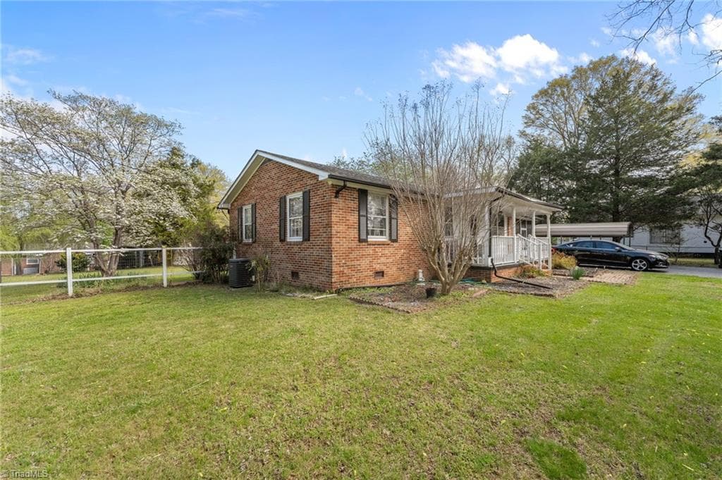 Stick/Site Built at 1225 2nd Street, Eden NC 28288, photo 2 of 26