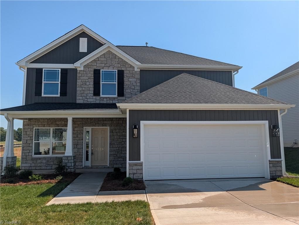 1329 Dandridge Drive, Kernersville NC 27284