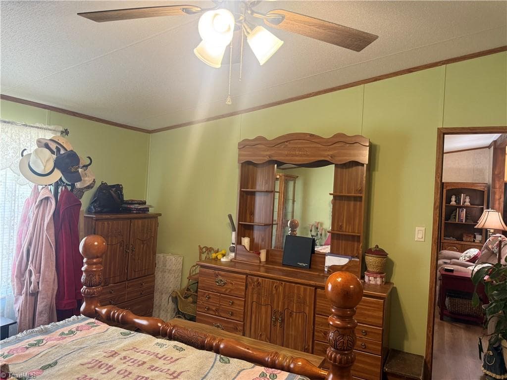 Manufactured Home at 231 CP Riddle Trail, Mount Airy NC 27030, photo 16 of 26