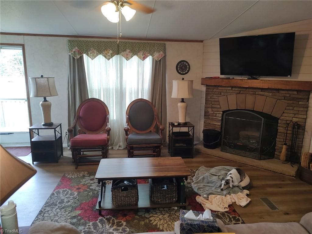 Manufactured Home at 231 CP Riddle Trail, Mount Airy NC 27030, photo 9 of 26