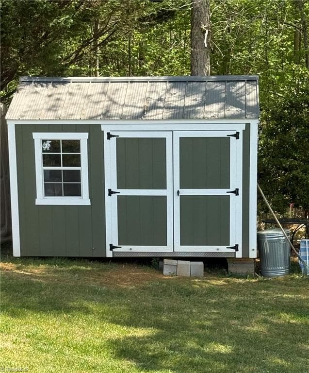 Manufactured Home at 231 CP Riddle Trail, Mount Airy NC 27030, photo 25 of 26