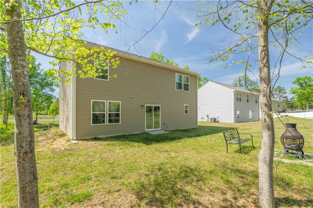 Stick/Site Built at 560 N Main Street, Denton NC 27239, Denton, photo 2 of 25
