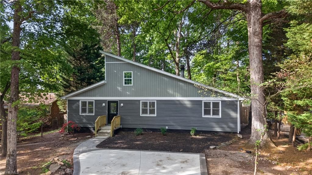 2913 Marthas Place, Greensboro NC 27408