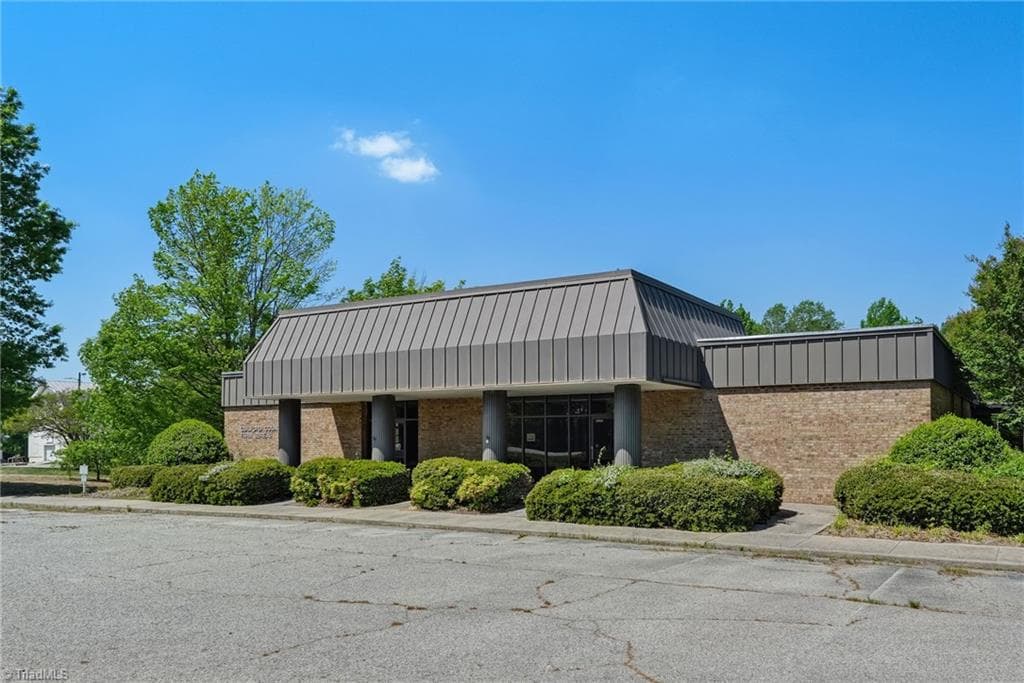 Office at 3311 Burlington Road Suite B, Greensboro NC 27405, Greensboro, photo 3 of 96
