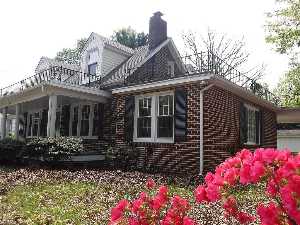 Stick/Site Built at 2372 Westfield Avenue, Winston-Salem NC 27103, Winston-Salem, photo 2 of 24