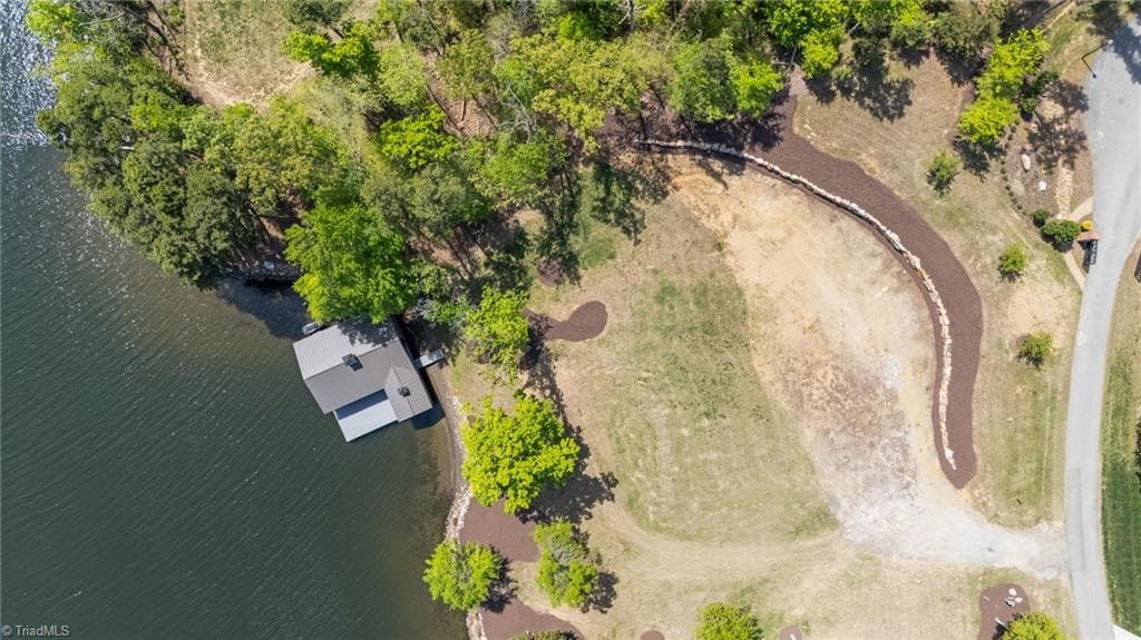 Single Family Residence at 1050 ESTATE Road, Semora NC NC, photo 7 of 15