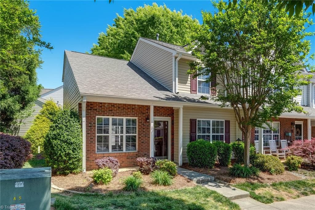 3 Tannenbaum Circle, Greensboro NC 27410