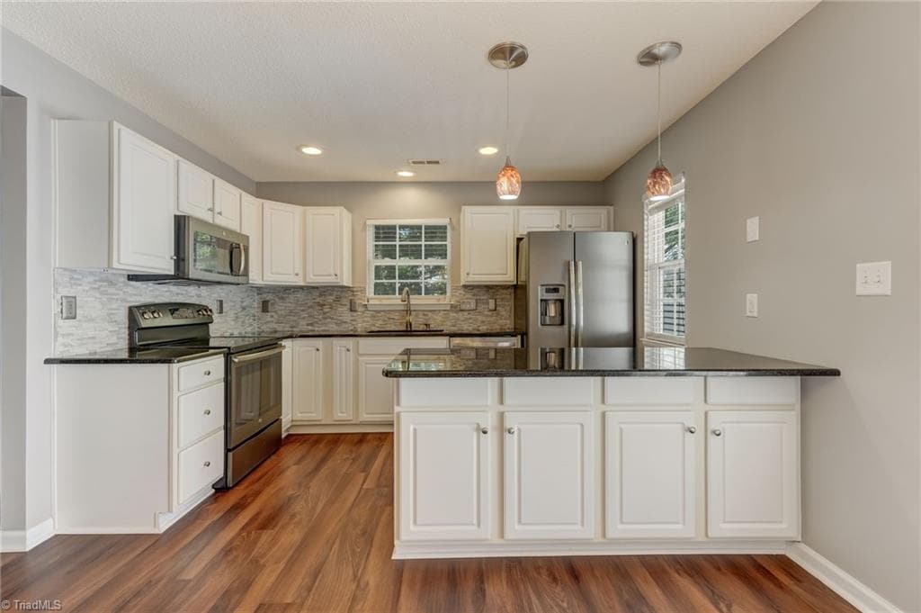 Stick/Site Built at 3 Tannenbaum Circle, Greensboro NC 27410, photo 11 of 39