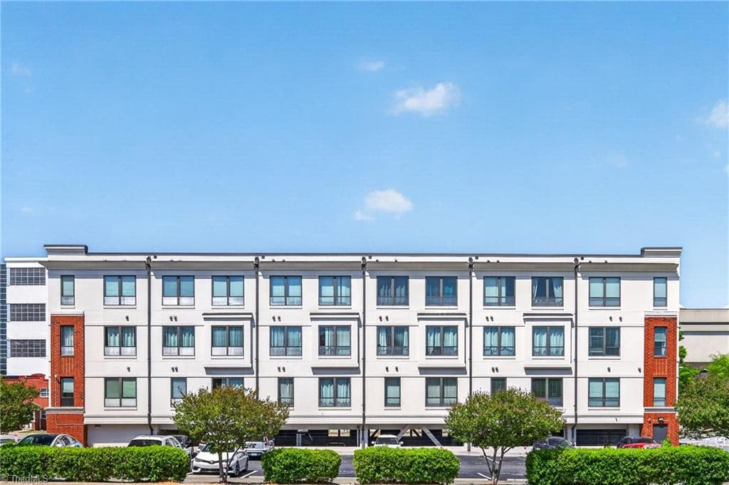 411 W Washington Street # 106, Greensboro NC 27401