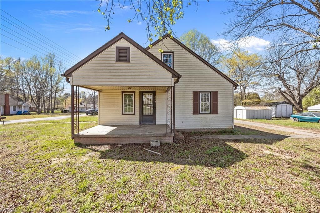 Stick/Site Built at 204 W Brower Avenue, Liberty NC 27298, Liberty, photo 25 of 29