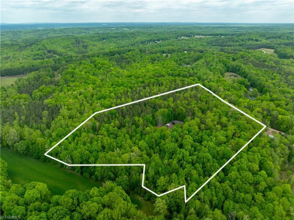 Stick/Site Built at 340 Bear Branch Trail, Reidsville NC 27620, Reidsville, photo 95 of 100
