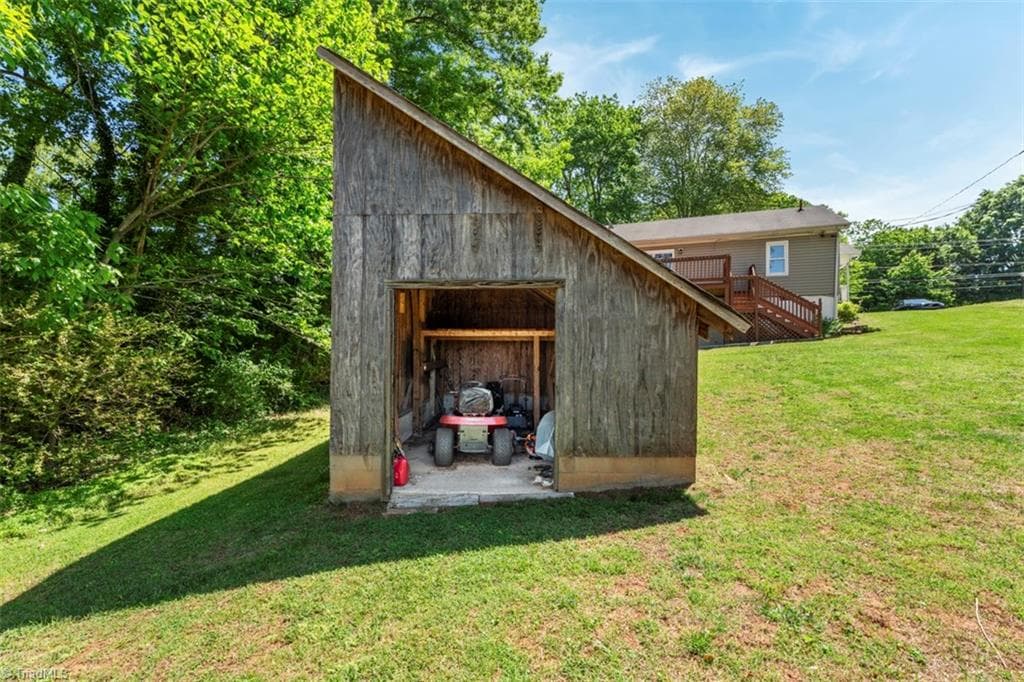 Stick/Site Built at 213 Old Westfield Road, Pilot Mountain NC 27041, Pilot Mountain, photo 37 of 39