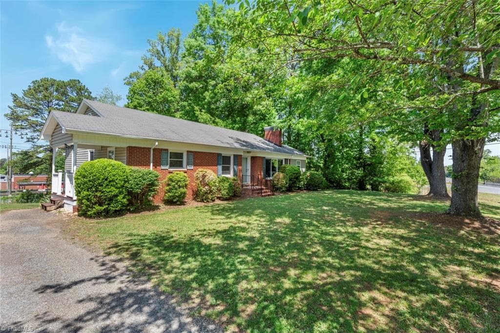 Stick/Site Built at 213 Old Westfield Road, Pilot Mountain NC 27041, Pilot Mountain, photo 11 of 39