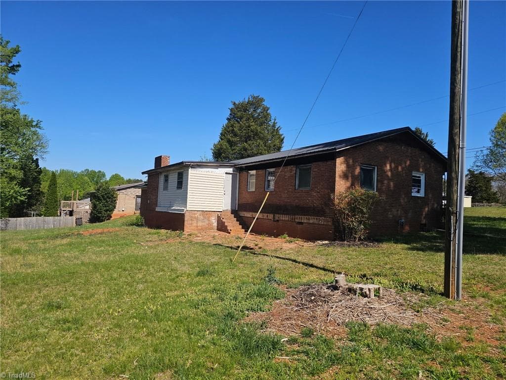 Stick/Site Built at 101 Markwood Lane, Lexington NC 27295, photo 4 of 11
