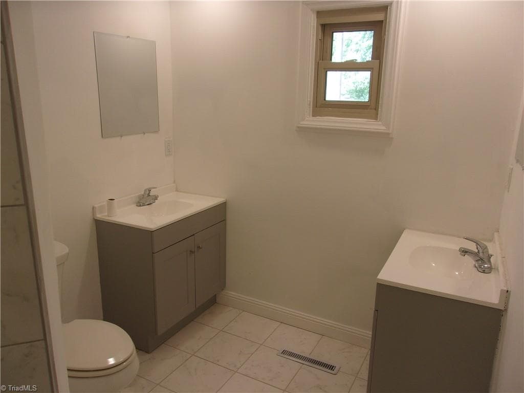 Stick/Site Built at 1300 Kentucky Street, High Point NC 27262, photo 15 of 48