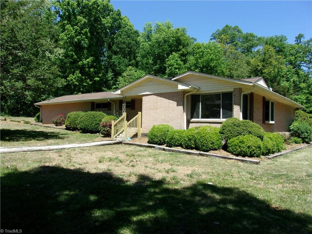 Stick/Site Built at 1300 Kentucky Street, High Point NC 27262, photo 44 of 48
