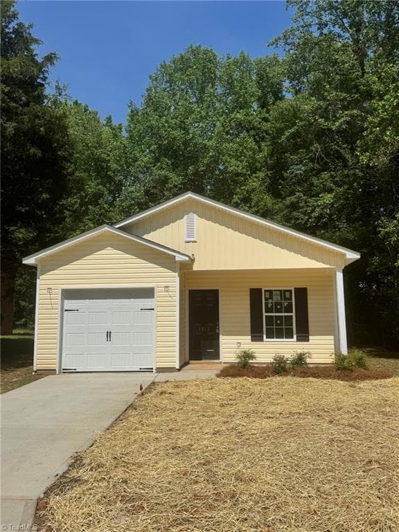 2915 Bainbridge Drive, Winston-Salem NC 27105
