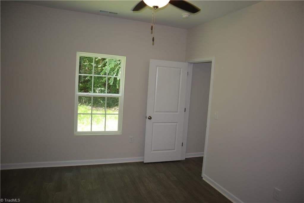Stick/Site Built at 2915 Bainbridge Drive, Winston-Salem NC 27105, Winston-Salem, photo 9 of 12