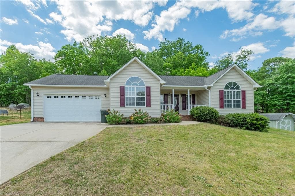 676 Old Castle Drive, Randleman NC 27317