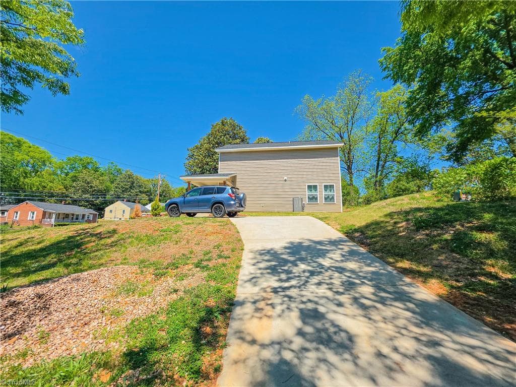 Stick/Site Built at 1011 Thurmond Street, Winston-Salem NC 27105, Winston-Salem, photo 26 of 27