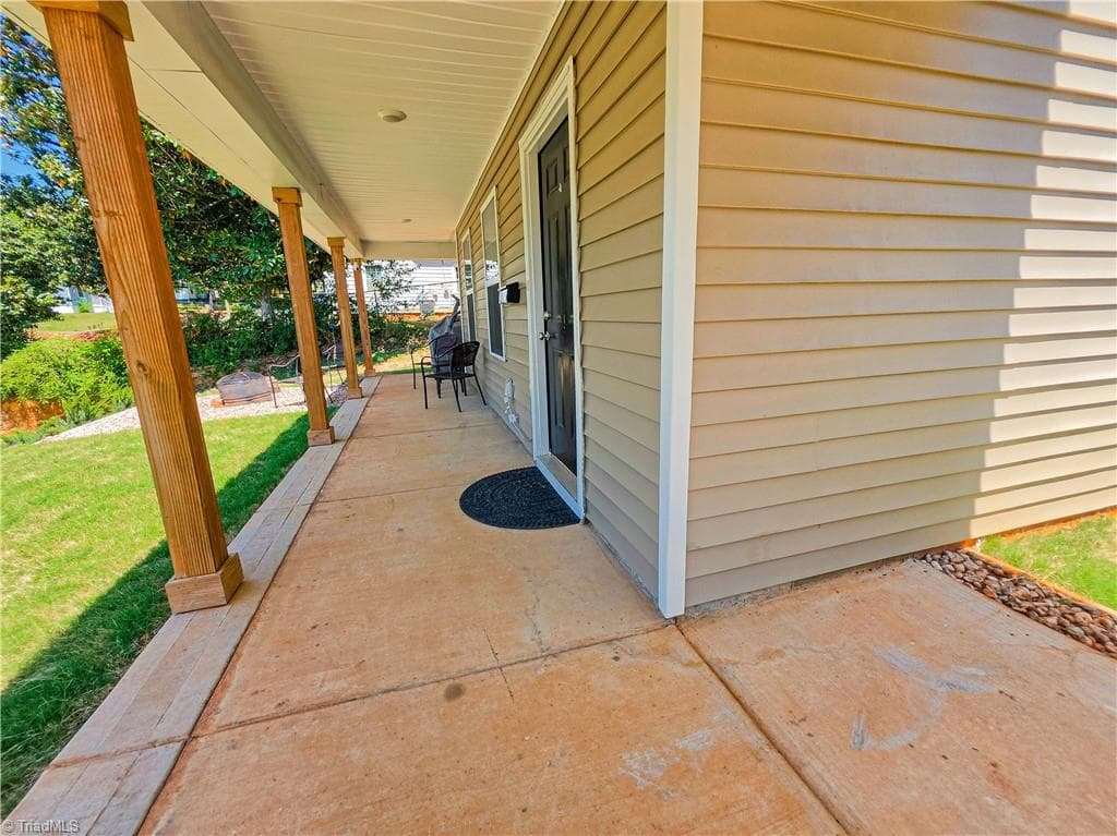 Stick/Site Built at 1011 Thurmond Street, Winston-Salem NC 27105, Winston-Salem, photo 22 of 27