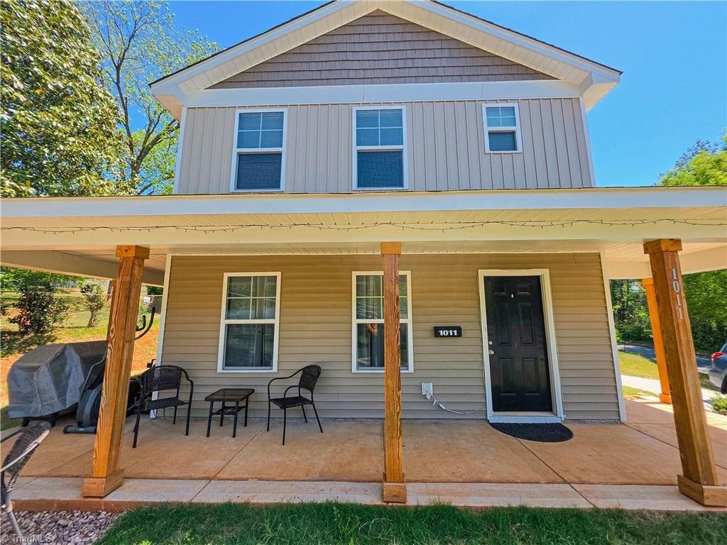 Stick/Site Built at 1011 Thurmond Street, Winston-Salem NC 27105, Winston-Salem, photo 3 of 27