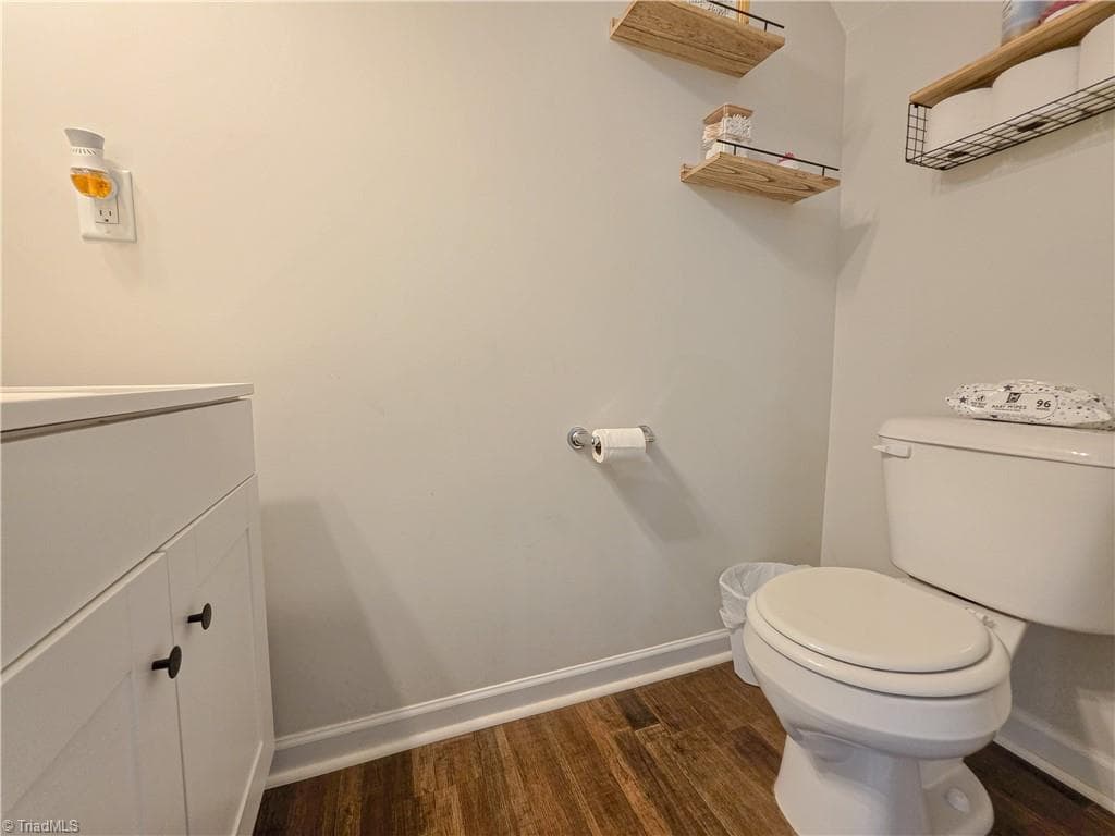 Stick/Site Built at 1011 Thurmond Street, Winston-Salem NC 27105, Winston-Salem, photo 10 of 27