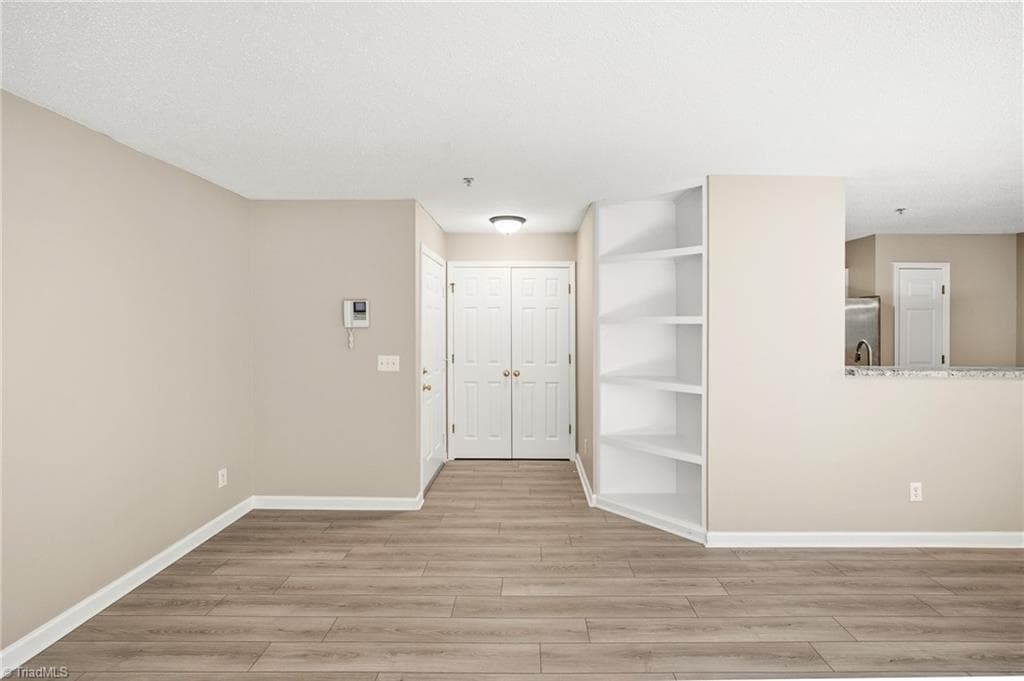 Stick/Site Built at 323 Ivy Glen Court, Winston-Salem NC 27127, Winston-Salem, photo 5 of 26