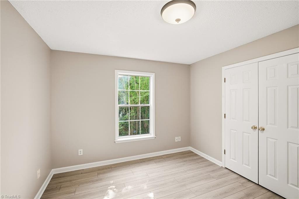 Stick/Site Built at 323 Ivy Glen Court, Winston-Salem NC 27127, Winston-Salem, photo 18 of 26