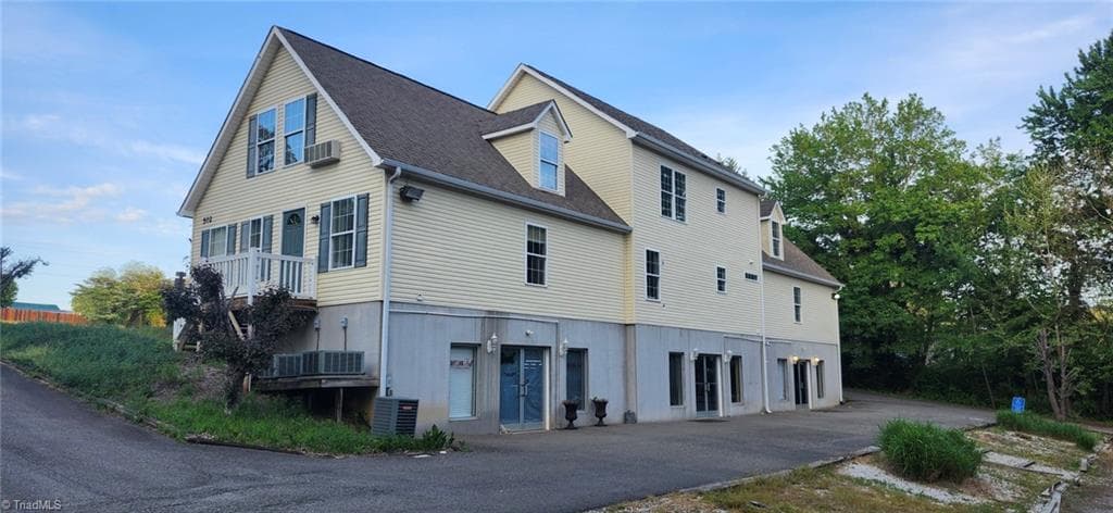 Investment at 502 S Key Street, Pilot Mountain NC 27041, photo 5 of 11