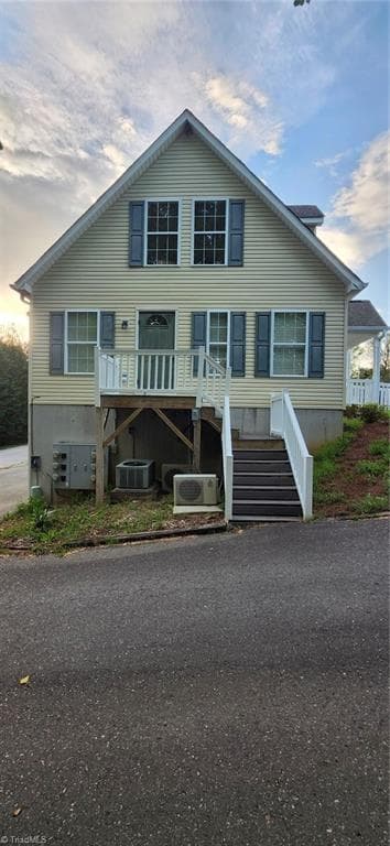 Investment at 502 S Key Street, Pilot Mountain NC 27041, photo 9 of 11