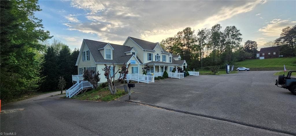 Investment at 502 S Key Street, Pilot Mountain NC 27041, photo 10 of 11