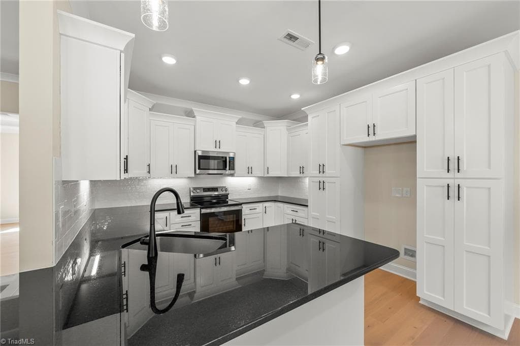 Stick/Site Built at 249 Cool Run, Lexington NC 27295, Lexington, photo 10 of 40