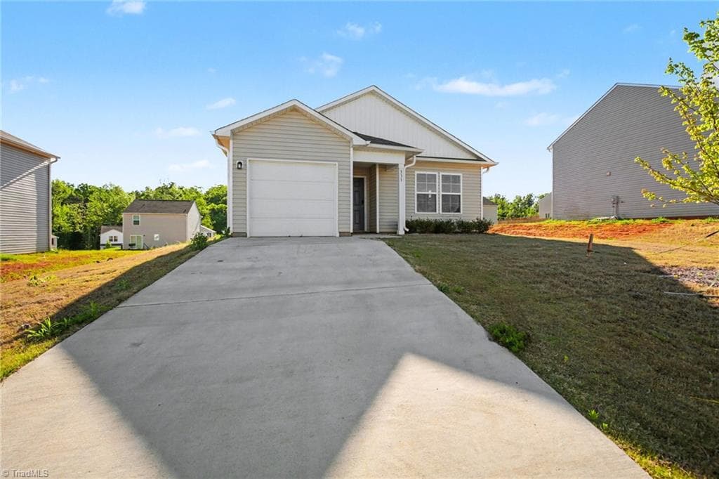 Stick/Site Built at 331 Peacock Circle, Lexington NC 27292, photo 2 of 34
