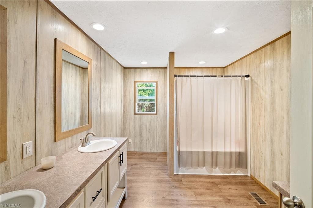 Manufactured Home at 848 Wafford Road, Lexington NC 27292, Lexington, photo 13 of 29