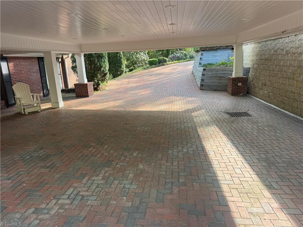 Stick/Site Built at 700 Lakemont Trail, Mount Airy NC 27030, Mount Airy, photo 7 of 98