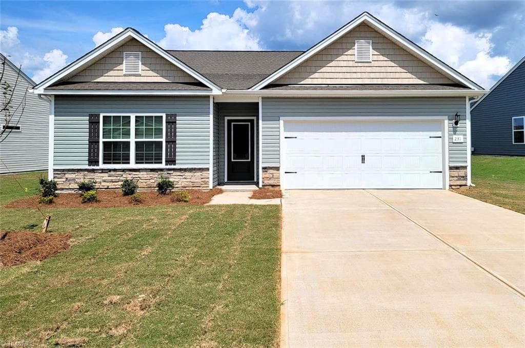 231 Macintosh Drive, King NC 27021